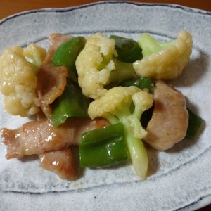 オレンジカリフラワーと豚肉の中華炒め